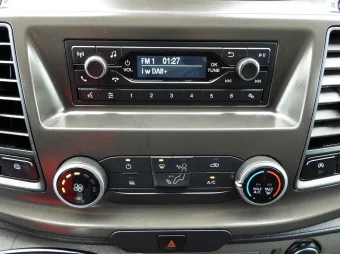 Ford Transit kontener chłodnia 130KM U89312 - fotel kierowcy