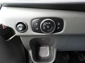Ford Transit kontener chłodnia 170KM K64281 - fotele