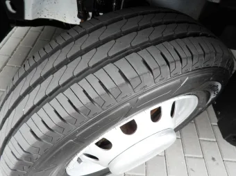 Ford Transit kontener chłodnia 8 palet 130KM T31382 - kabina