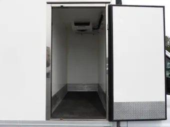 Ford Transit kontener chłodnia 130KM U89312 - kabina