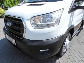 Ford Transit kontener chłodnia 8 palet 130KM T31364 - kokpit