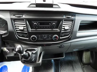 Ford Transit kontener chłodnia 170KM K64281 - konsola