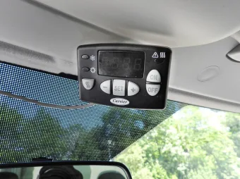 Ford Transit kontener chłodnia 8 palet 130KM T31364 - lewarek