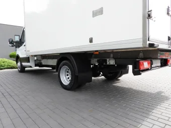 Ford Transit kontener chłodnia 8 palet 165KM S27692 - paka