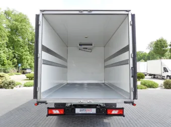 Ford Transit kontener chłodnia 8 palet 130KM T31364 - paka