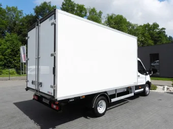 Ford Transit kontener chłodnia 8 palet 130KM T31364 - podwozie