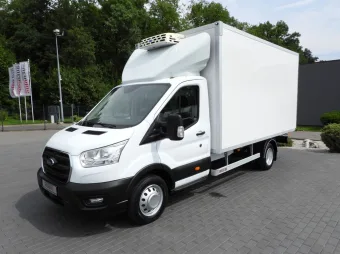 Ford Transit kontener chłodnia 8 palet 130KM T31382 - przod lewy