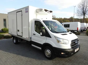 Ford Transit kontener chłodnia 130KM L40815 - przod prawy