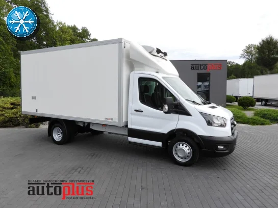 Ford Transit kontener chłodnia 8 palet 165KM S27692 - przod