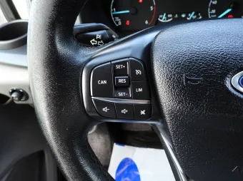 Ford Transit kontener chłodnia 8 palet 130KM T31364 - radio