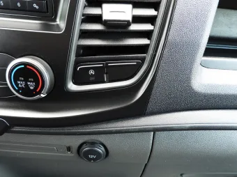 Ford Transit kontener chłodnia 170KM K64281 - schowki