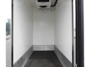 Ford Transit kontener chłodnia 130KM U89312 - siedzenia