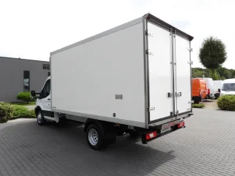 Ford Transit kontener chłodnia 8 palet 165KM S27692 - tyl