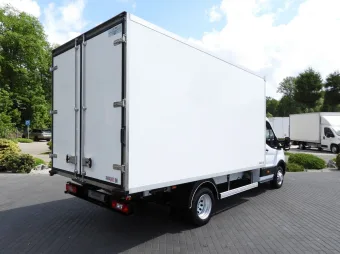 Ford Transit kontener chłodnia 8 palet 130KM T31364 - tyl