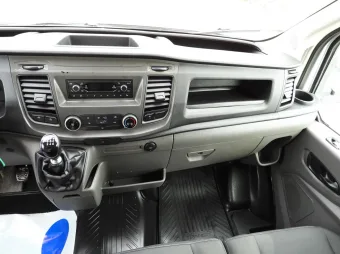 Ford Transit kontener chłodnia 8 palet 165KM S27692 - wnetrze