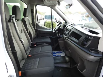 Ford Transit kontener chłodnia 130KM L40815 - wyposazenie
