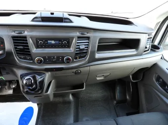 Ford Transit kontener chłodnia 8 palet 130KM T31364 - wyposazenie