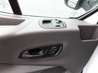 Ford Transit kontener chłodnia 130KM U89312 - wyposazenie