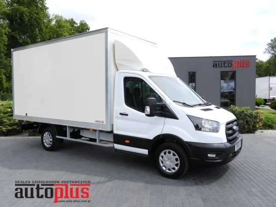 Ford Transit kontener 8 palet 130KM B34207 - przod