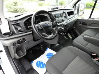 Ford Transit kontener 8 palet 130KM B34207 - srodek