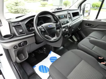 Ford Transit kontener 8 palet 130KM B40171 - srodek
