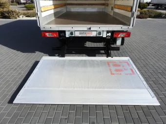 Ford Transit kontener winda 8 palet 170KM B14018 - kabina