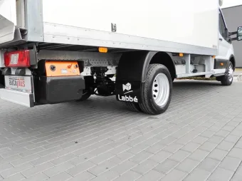 Ford Transit kontener winda 8 palet 130KM R06718 - kokpit