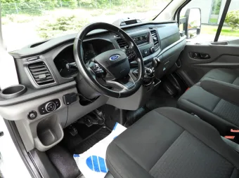 Ford Transit kontener winda 8 palet 130KM G31822 - srodek