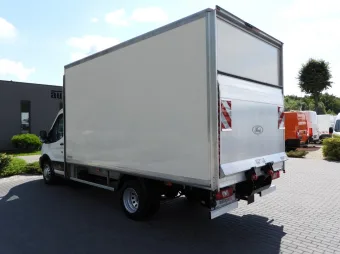 Ford Transit kontener winda 8 palet 130KM L39878 - tyl