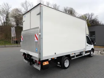 Ford Transit kontener winda 8 palet 130KM R06718 - tyl