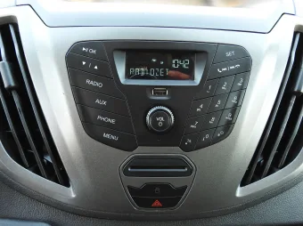 Ford Transit kontener winda 8 palet 130KM K55700 - wyposazenie