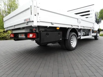 Ford Transit skrzynia 8 palet 170KM B54540 - kokpit