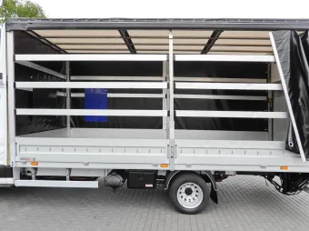 Ford Transit skrzynia plandeka 10 palet 130KM A30359 - radio