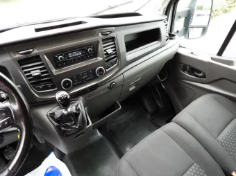Ford Transit skrzynia plandeka 10 palet 130KM A30359 - schowki
