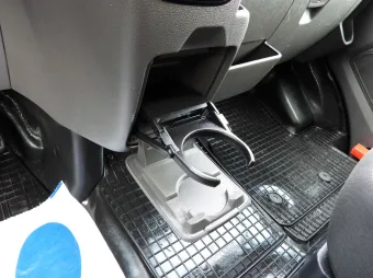 Ford Transit skrzynia plandeka 8 palet 170KM E66741 - schowki
