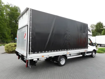 Ford Transit skrzynia plandeka 10 palet 130KM A30359 - tyl
