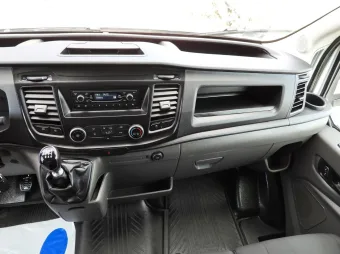 Ford Transit skrzynia plandeka 8 palet 130KM A32393 - wyposazenie