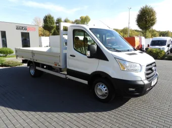 Ford Transit skrzynia 8 palet 130KM M27952 - przod prawy
