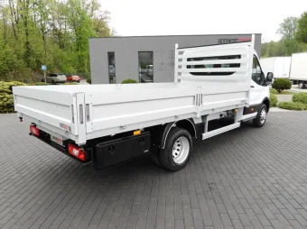 Ford Transit skrzynia 8 palet 170KM B54540 - tyl