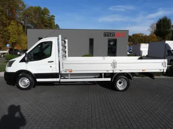 Ford Transit skrzynia 8 palet 130KM M27952 - zaladunek