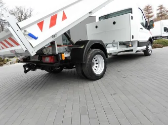 Ford Transit wywrotka 170KM L50107 - detal
