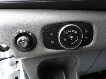 Ford Transit wywrotka 170KM T00139 - radio