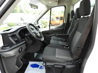 Ford Transit wywrotka 130KM S76771 - siedzenia