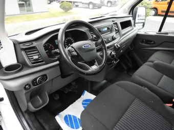 Ford Transit wywrotka 130KM B73125 - srodek