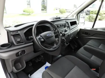 Ford Transit wywrotka 130KM S76771 - srodek