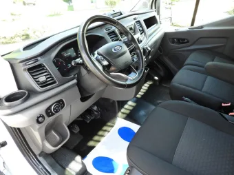 Ford Transit wywrotka 170KM T04576 - srodek
