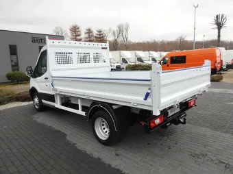 Ford Transit wywrotka 130KM B73125 - tyl