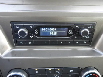 Ford Transit wywrotka 170KM R17675 - wnetrze