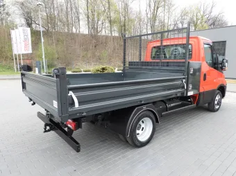 Iveco Daily wywrotka 130KM 561103 - bok zabudowy