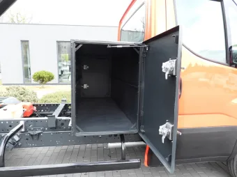 Iveco Daily wywrotka 130KM 561103 - detal